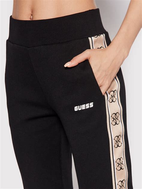 Pantaloni de trening GUESS pentru femei.